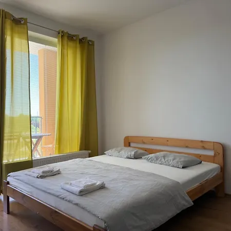 Apartment Elisabeth Near Center With Private Parking *